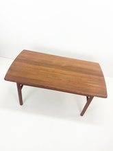 Afbeelding in Gallery-weergave laden, Grote Teak Salontafel