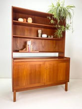 Afbeelding in Gallery-weergave laden, Teak Boekenkast / Wandkast / Keukenkast