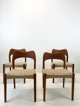 Afbeelding in Gallery-weergave laden, Arne Hovmand-Olsen, Mogens Kold - Eetkamer stoelen (set van 4)