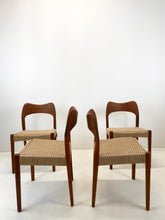 Afbeelding in Gallery-weergave laden, Arne Hovmand-Olsen, Mogens Kold - Eetkamer stoelen (set van 4)