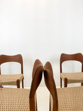 Afbeelding in Gallery-weergave laden, Arne Hovmand-Olsen, Mogens Kold - Eetkamer stoelen (set van 4)