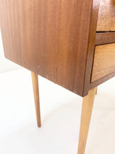 Afbeelding in Gallery-weergave laden, Bijzetkastje