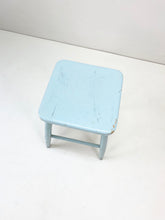 Afbeelding in Gallery-weergave laden, Blauw Vintage Krukje