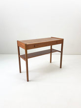 Afbeelding in Gallery-weergave laden, Teak Kastje