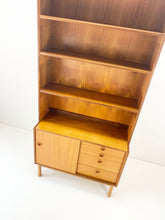 Afbeelding in Gallery-weergave laden, Zweedse Teak Wandkast