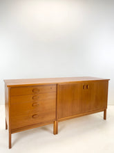 Afbeelding in Gallery-weergave laden, Ulferts Tibro Teak Dressoir