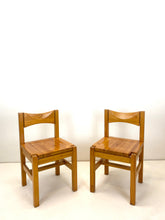 Afbeelding in Gallery-weergave laden, Ilmari Tapiovaara Eettafel Met 4 Stoelen voor Laukaan Pu (Set)