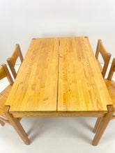 Afbeelding in Gallery-weergave laden, Ilmari Tapiovaara Eettafel Met 4 Stoelen voor Laukaan Pu (Set)