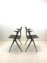 Afbeelding in Gallery-weergave laden, Galvanitas S22 Stoelen (set van 4)