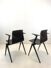Afbeelding in Gallery-weergave laden, Galvanitas S22 Stoelen (set van 4)