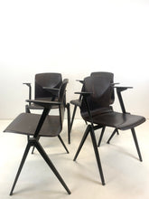 Afbeelding in Gallery-weergave laden, Galvanitas S22 Stoelen (set van 4)