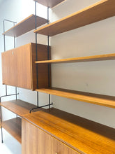 Afbeelding in Gallery-weergave laden, Teak Wall System by Hilker

