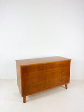 Afbeelding in Gallery-weergave laden, Zweedse Vintage Ladekast
