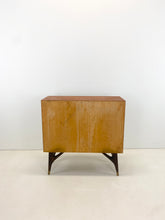 Afbeelding in Gallery-weergave laden, Kleine Teak Boekenkast
