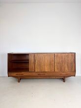 Afbeelding in Gallery-weergave laden, Ærthøj Jensen &amp; Mølholm Herning Palissander Dressoir
