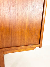 Afbeelding in Gallery-weergave laden, Scandinavische Vintage Sideboard / Dressoir, 'Korsör' jaren 60 IKEA
