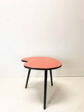 Afbeelding in Gallery-weergave laden, Roze bijzettafel
