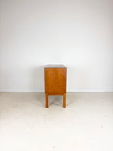 Load image into Gallery viewer, Teak Kast
