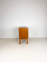 Load image into Gallery viewer, Teak Kast
