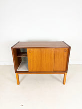 Load image into Gallery viewer, Teak Kast
