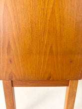 Load image into Gallery viewer, Teak Kast
