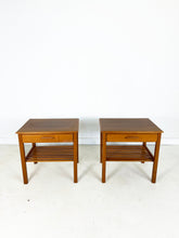 Afbeelding in Gallery-weergave laden, Vintage Nachtkastjes (set van 2)

