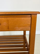 Afbeelding in Gallery-weergave laden, Vintage Nachtkastjes (set van 2)
