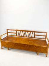 Afbeelding in Gallery-weergave laden, Zweedse Vintage Keukenbank
