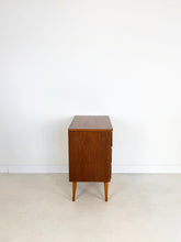 Afbeelding in Gallery-weergave laden, Vintage Teak Ladekast
