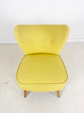 Afbeelding in Gallery-weergave laden, Gele Vintage Fauteuils (set van 2)
