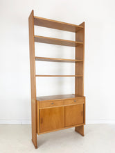 Afbeelding in Gallery-weergave laden, Scandinavische Eiken Boekenkast, jaren '60
