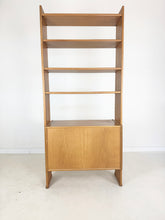 Afbeelding in Gallery-weergave laden, Scandinavische Eiken Boekenkast, jaren '60
