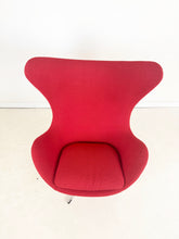 Afbeelding in Gallery-weergave laden, Vintage Egg Chair, Arne Jacobsen voor Fritz Hansen
