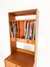 Afbeelding in Gallery-weergave laden, Vintage Wandkast / Platenkast 'Variett', Bertil Fridhagen voor Bodafors
