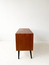 Load image into Gallery viewer, Vintage Teak Schuifdeurkast
