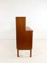 Afbeelding in Gallery-weergave laden, Scandinavische Opbergkast / Boekenkast
