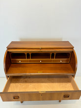 Afbeelding in Gallery-weergave laden, Vintage Teak Egon Ostergaard Secretaire
