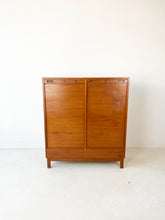 Afbeelding in Gallery-weergave laden, Vintage Scandinavisch Archievkast

