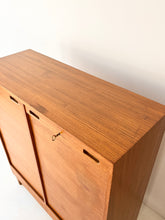Afbeelding in Gallery-weergave laden, Vintage Scandinavisch Archievkast
