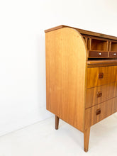 Afbeelding in Gallery-weergave laden, Vintage Scandinavische Secretaire
