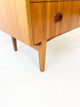 Afbeelding in Gallery-weergave laden, Vintage Scandinavische Secretaire
