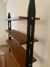 Afbeelding in Gallery-weergave laden, Wandkast "Roxen"
