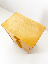 Afbeelding in Gallery-weergave laden, Klein Ladekastje

