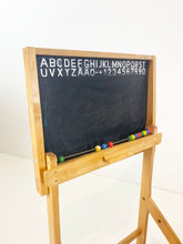 Afbeelding in Gallery-weergave laden, Zweeds Kinderbureau
