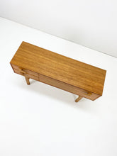 Afbeelding in Gallery-weergave laden, Scandinavische Teak Ladekastje
