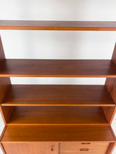 Afbeelding in Gallery-weergave laden, Teak Wandkast
