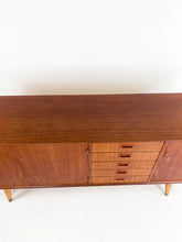 Afbeelding in Gallery-weergave laden, Teak Dressior
