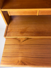 Afbeelding in Gallery-weergave laden, Teak Wandkast

