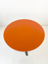 Afbeelding in Gallery-weergave laden, Rond Bijzettafel
