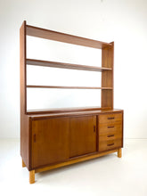Afbeelding in Gallery-weergave laden, Scandinavische Teak Wandkast
